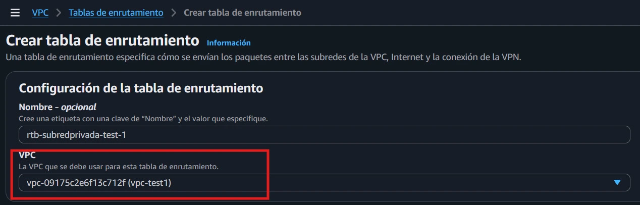 Tabla de ruteo privada con la ruta hacia el NAT Gateway